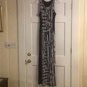 Long black and white dress